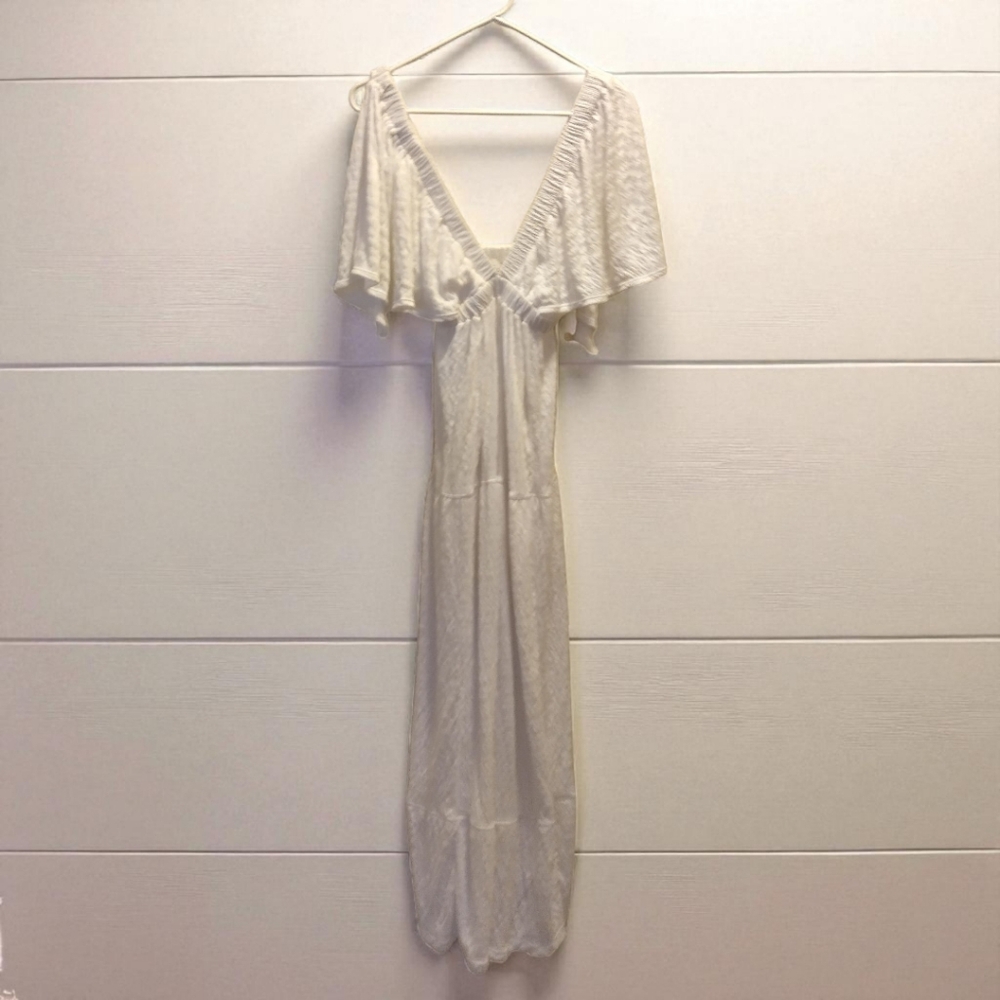 Chic White Textured Dress XS